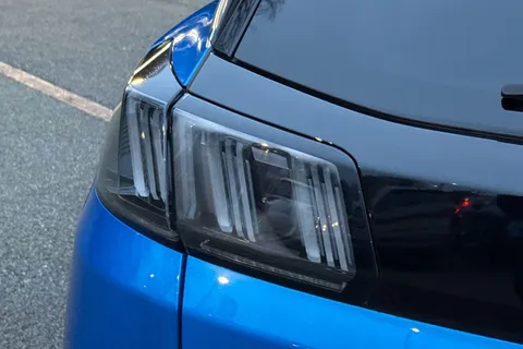 36 of 57 for PEUGEOT 3008 Gt Bluehdi S/S Auto 2.0 BlueHDi 180 GT 5dr EAT6