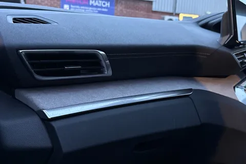 39 of 57 for PEUGEOT 3008 Gt Bluehdi S/S Auto 2.0 BlueHDi 180 GT 5dr EAT6