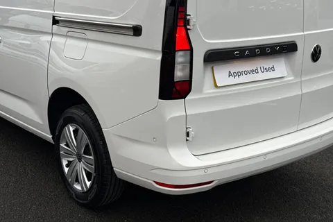 KY75NUW Volkswagen Caddy Maxi 2.0 TDI 122PS Commerce Plus Van DSG [Tech Pack] Thumbnail #8
