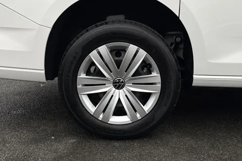 KY75NUW Volkswagen Caddy Maxi 2.0 TDI 122PS Commerce Plus Van DSG [Tech Pack] Thumbnail #11