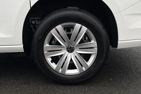 KY75NUW Volkswagen Caddy Maxi 2.0 TDI 122PS Commerce Plus Van DSG [Tech Pack] Thumbnail #13