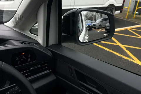 KY75NUW Volkswagen Caddy Maxi 2.0 TDI 122PS Commerce Plus Van DSG [Tech Pack] Thumbnail #21