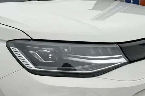 KY75NUW Volkswagen Caddy Maxi 2.0 TDI 122PS Commerce Plus Van DSG [Tech Pack] Thumbnail #28