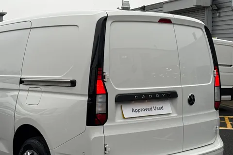 KY75NUW Volkswagen Caddy Maxi 2.0 TDI 122PS Commerce Plus Van DSG [Tech Pack] Thumbnail #33