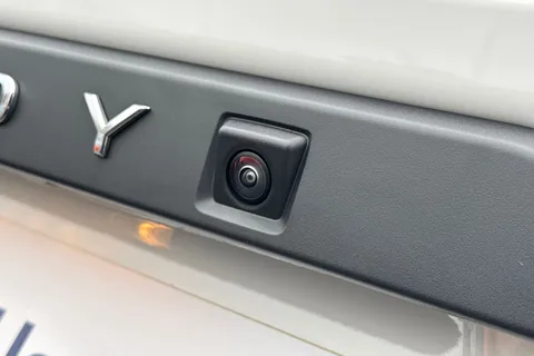 KY75NUW Volkswagen Caddy Maxi 2.0 TDI 122PS Commerce Plus Van DSG [Tech Pack] Thumbnail #36