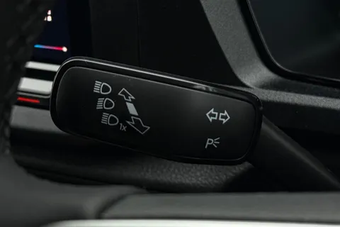 DC75MHY Volkswagen Caddy 2.0 TDI 102PS Commerce Pro Van [Tech Pack] Thumbnail #38