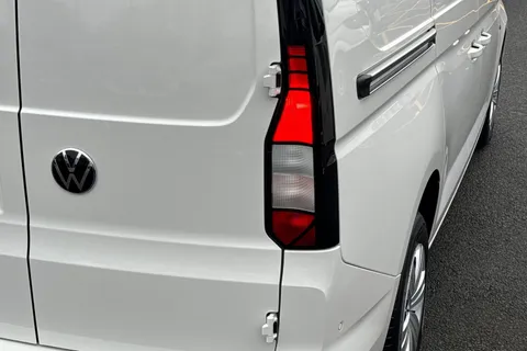 KY75NUW Volkswagen Caddy Maxi 2.0 TDI 122PS Commerce Plus Van DSG [Tech Pack] Thumbnail #39