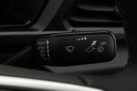 DC75MHY Volkswagen Caddy 2.0 TDI 102PS Commerce Pro Van [Tech Pack] Thumbnail #41