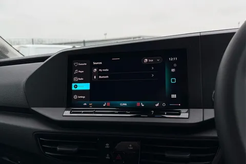 DC75MHY Volkswagen Caddy 2.0 TDI 102PS Commerce Pro Van [Tech Pack] Thumbnail #48