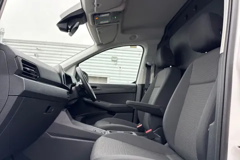 KY75NUW Volkswagen Caddy Maxi 2.0 TDI 122PS Commerce Plus Van DSG [Tech Pack] Thumbnail #51