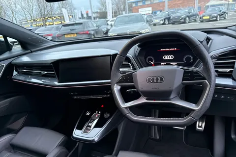 PX75KNJ Audi Q4 e-tron Q4  Black Edition 35 e-tron  125,00 kW Thumbnail #19