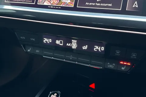 PX75KNJ Audi Q4 e-tron Q4  Black Edition 35 e-tron  125,00 kW Thumbnail #23