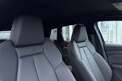 PX75KNJ Audi Q4 e-tron Q4  Black Edition 35 e-tron  125,00 kW Thumbnail #25