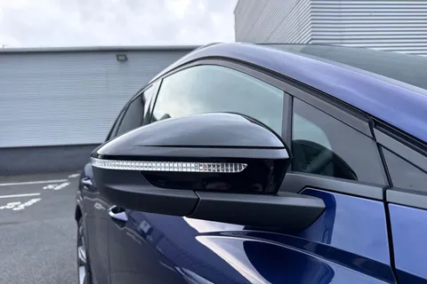 PX75KNJ Audi Q4 e-tron Q4  Black Edition 35 e-tron  125,00 kW Thumbnail #33