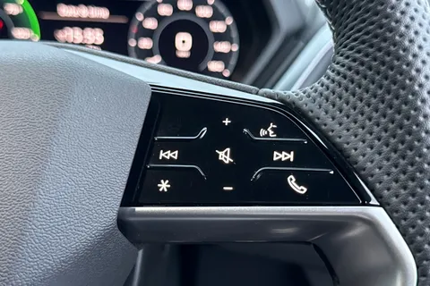 PX75KNJ Audi Q4 e-tron Q4  Black Edition 35 e-tron  125,00 kW Thumbnail #52