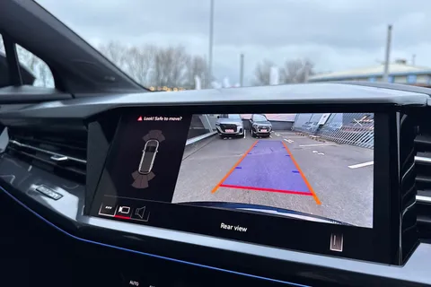 PX75KNJ Audi Q4 e-tron Q4  Black Edition 35 e-tron  125,00 kW Thumbnail #58