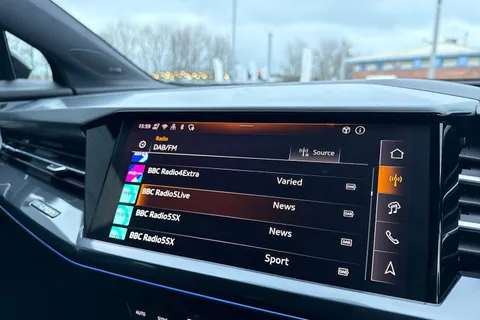 PX75KNJ Audi Q4 e-tron Q4  Black Edition 35 e-tron  125,00 kW Thumbnail #61