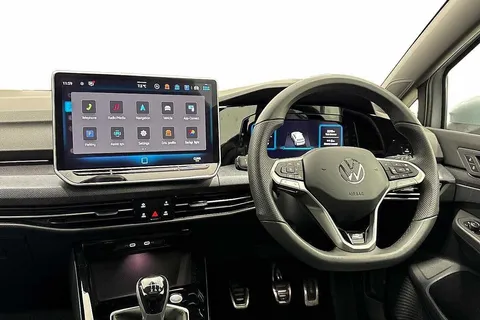 DE25RVX Volkswagen Golf 1.5 TSI 150 R-Line 5dr ⭐18' Leeds alloy wheels | Panoramic sunroof | Area V Thumbnail #2