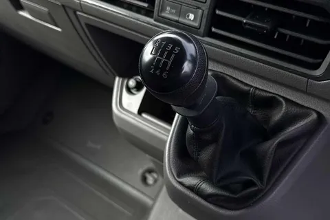 BK25UAN Volkswagen Crafter 2.0TDI  140PS CR35 LWB Commerce Plus Thumbnail #18