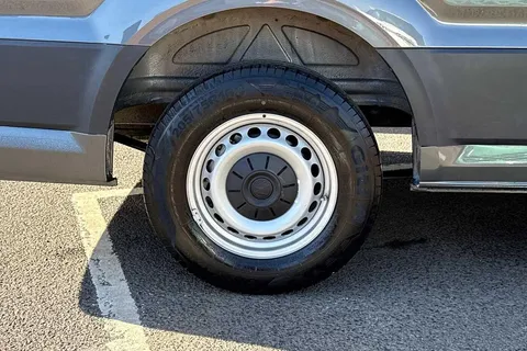 BK25UAN Volkswagen Crafter 2.0TDI  140PS CR35 LWB Commerce Plus Thumbnail #20