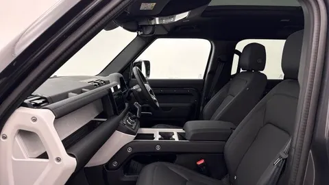 KW25GXV Land Rover Defender 130 3.0 D350 X-Dynamic SE 5dr Thumbnail #3