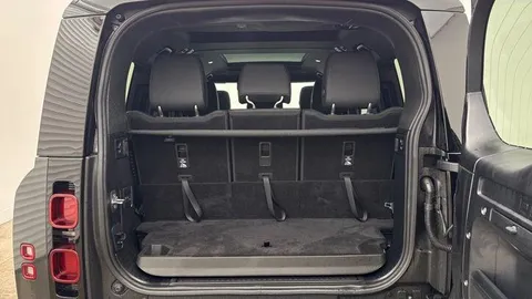 KW25GXV Land Rover Defender 130 3.0 D350 X-Dynamic SE 5dr Thumbnail #10