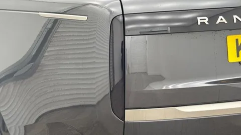 19 of 20 for Land Rover Range Rover 3.0 D300 HSE 5dr