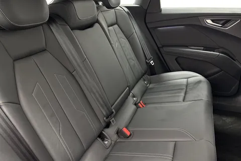 KR25ZJY Audi Q4 e-tron Q4  Sport 45 e-tron  210,00 kW Thumbnail #8