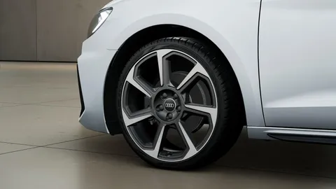 Audi A1 1.0 TFSI 30 Black Edition Sportback S Tronic Euro 6 (s/s) 5dr Thumbnail #4