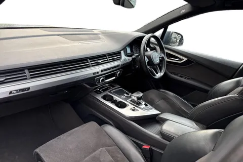 9 of 51 for Audi Q7 3.0 TDI V6 S line Tiptronic quattro Euro 6 (s/s) 5dr