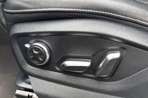 27 of 51 for Audi Q7 3.0 TDI V6 S line Tiptronic quattro Euro 6 (s/s) 5dr