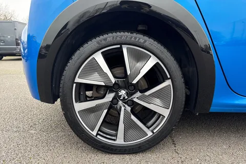 11 of 67 for PEUGEOT e-208 50kWh GT Premium Auto 5dr