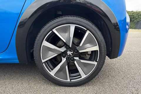 13 of 67 for PEUGEOT e-208 50kWh GT Premium Auto 5dr