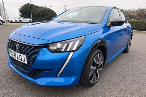 27 of 67 for PEUGEOT e-208 50kWh GT Premium Auto 5dr