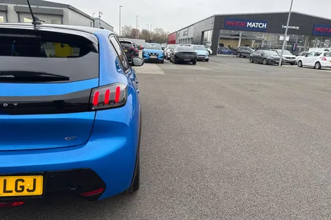 32 of 67 for PEUGEOT e-208 50kWh GT Premium Auto 5dr