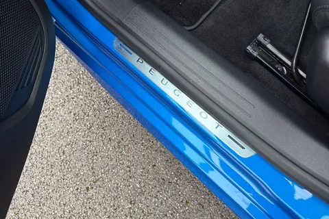 39 of 67 for PEUGEOT e-208 50kWh GT Premium Auto 5dr