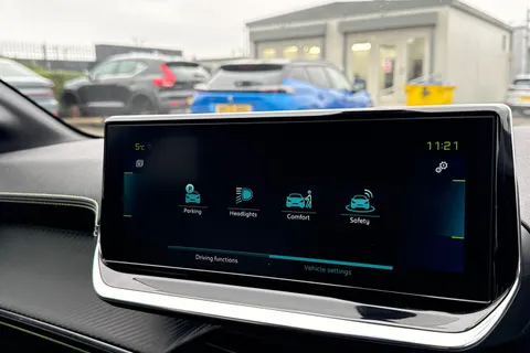 54 of 67 for PEUGEOT e-208 50kWh GT Premium Auto 5dr