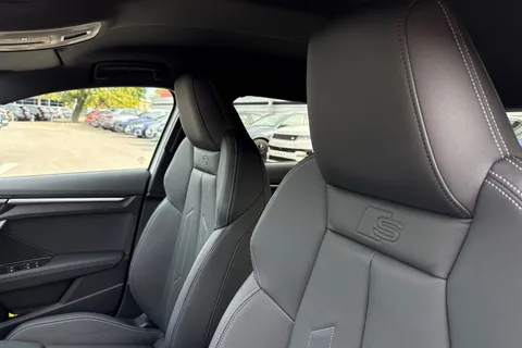 DK75UWF Audi A3 S line TFSI  150 PS 6-speed Thumbnail #24