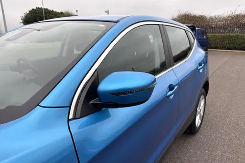 EK69YWX Nissan Qashqai 1.5 dCi Acenta Premium DCT Auto Euro 6 (s/s) 5dr Thumbnail #30