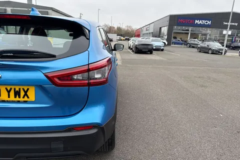 EK69YWX Nissan Qashqai 1.5 dCi Acenta Premium DCT Auto Euro 6 (s/s) 5dr Thumbnail #33