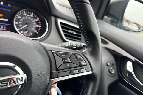 EK69YWX Nissan Qashqai 1.5 dCi Acenta Premium DCT Auto Euro 6 (s/s) 5dr Thumbnail #38