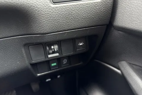 EK69YWX Nissan Qashqai 1.5 dCi Acenta Premium DCT Auto Euro 6 (s/s) 5dr Thumbnail #40