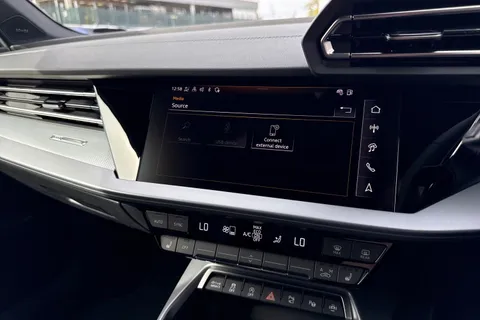 DK75UWF Audi A3 S line TFSI  150 PS 6-speed Thumbnail #38