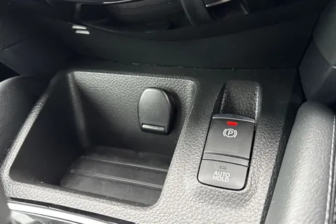 EK69YWX Nissan Qashqai 1.5 dCi Acenta Premium DCT Auto Euro 6 (s/s) 5dr Thumbnail #51