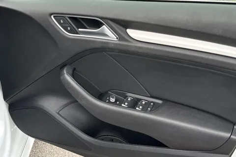 21 of 45 for Audi A3 S line 35 TFSI 150 PS S tronic