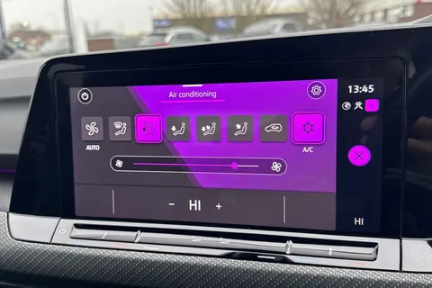 CX23ONO Volkswagen Golf 1.5 TSI 150ps R-Line EVO ⭐18' Bergamo Alloys⭐ Thumbnail #22