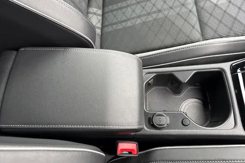 CX23ONO Volkswagen Golf 1.5 TSI 150ps R-Line EVO ⭐18' Bergamo Alloys⭐ Thumbnail #45