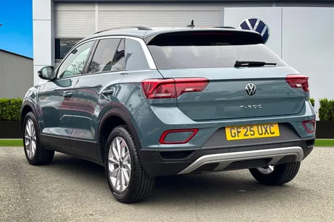 GF25UXC Volkswagen T-Roc 1.5 TSI Match 5dr | Rear View Camera Thumbnail #3