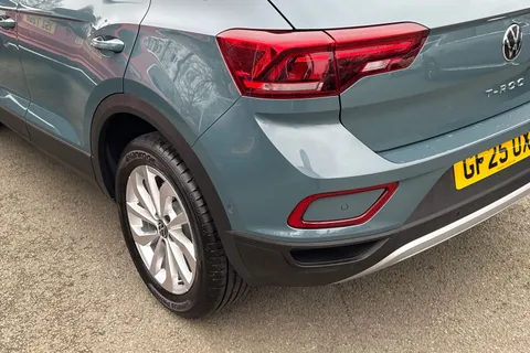 GF25UXC Volkswagen T-Roc 1.5 TSI Match 5dr | Rear View Camera Thumbnail #9