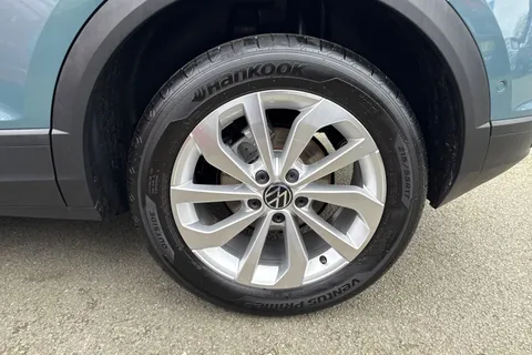 GF25UXC Volkswagen T-Roc 1.5 TSI Match 5dr | Rear View Camera Thumbnail #13